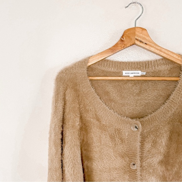 Good American Tan Fuzzy Soft Stretch Fall Cozy Cropped Cardigan Size 5 - Picture 6 of 11
